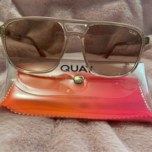 Quay On The Fly Sunglasses - Brand New